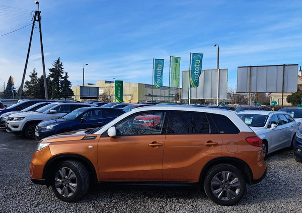 Suzuki Vitara cena 66900 przebieg: 126000, rok produkcji 2016 z Głubczyce małe 407